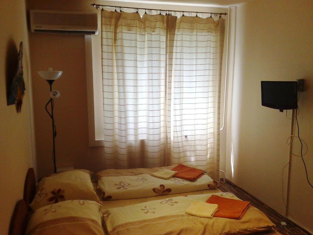 Top Apartment بودابست الغرفة الصورة